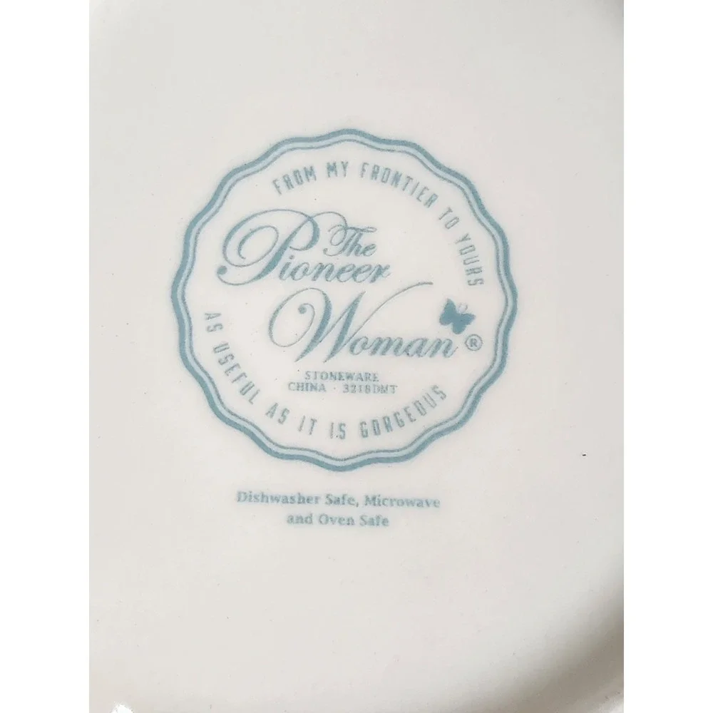 Pioneer Women Stoneware Ramekins Gingham Farm Animals 3 Ramkins & 1 plate